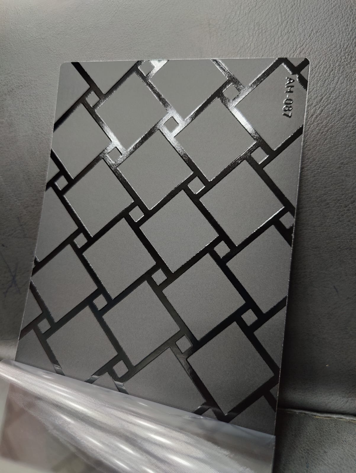 SPS AH-82 4 Layer Black Embossed Mobile Skin